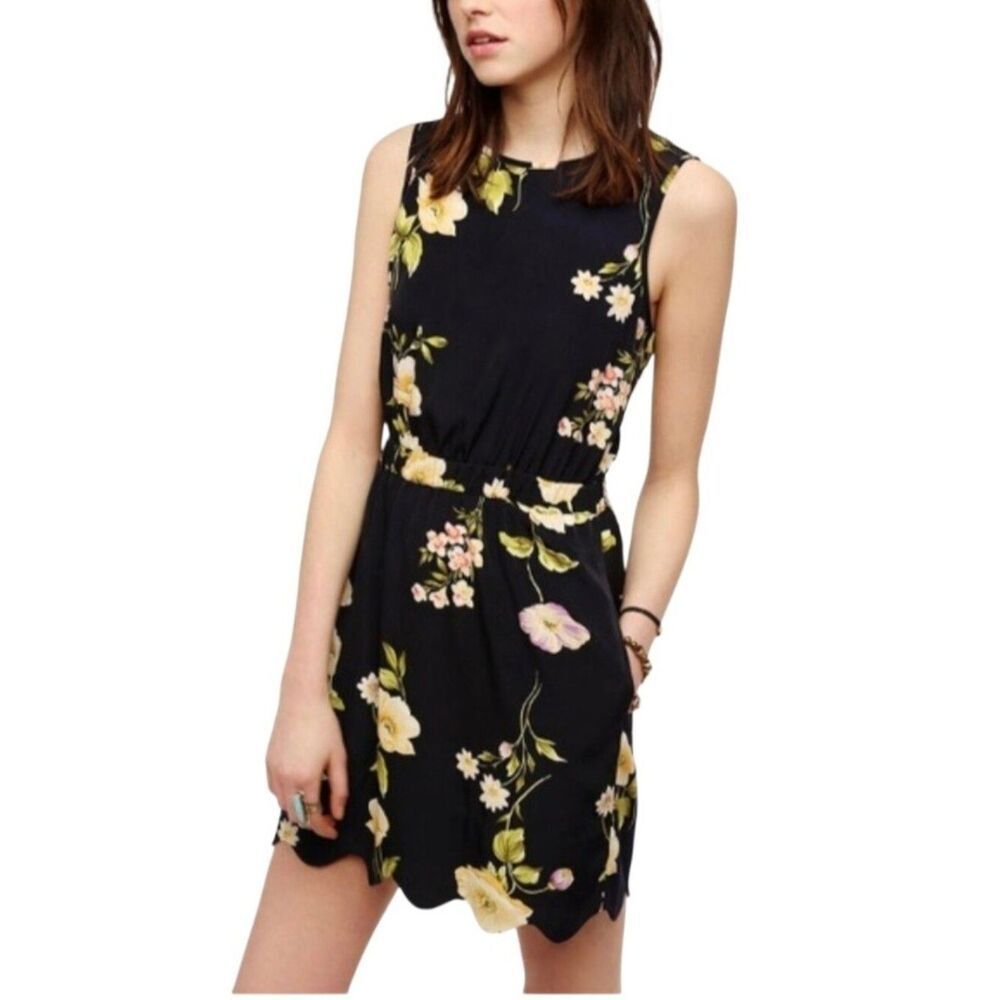 Urban Outfitters byCorpus Navy Blue Floral Scalloped Mini Dress Size Medium